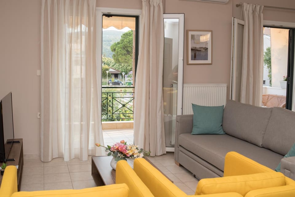 Mary's House Apartment in Lefkada
