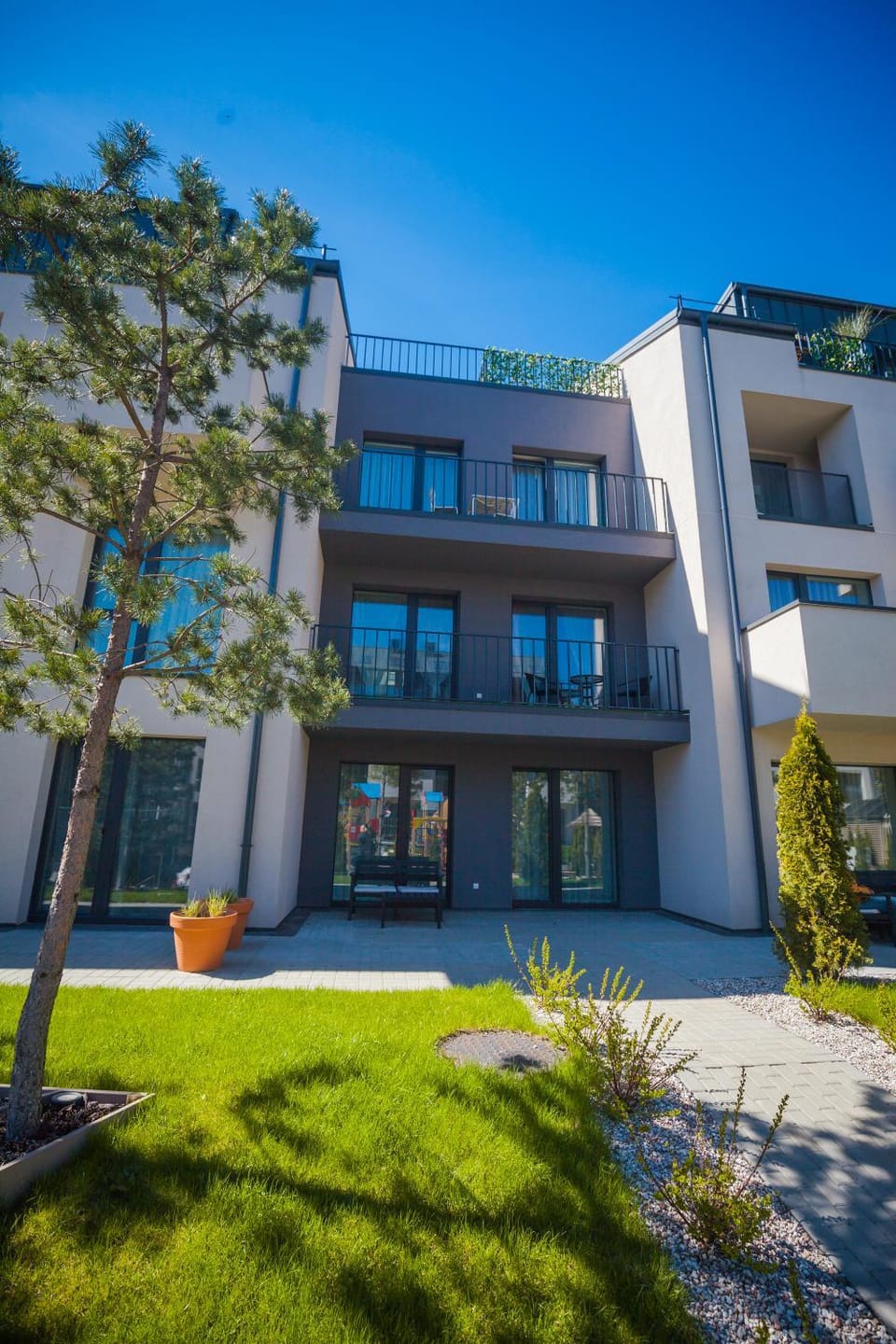 Property building, Day