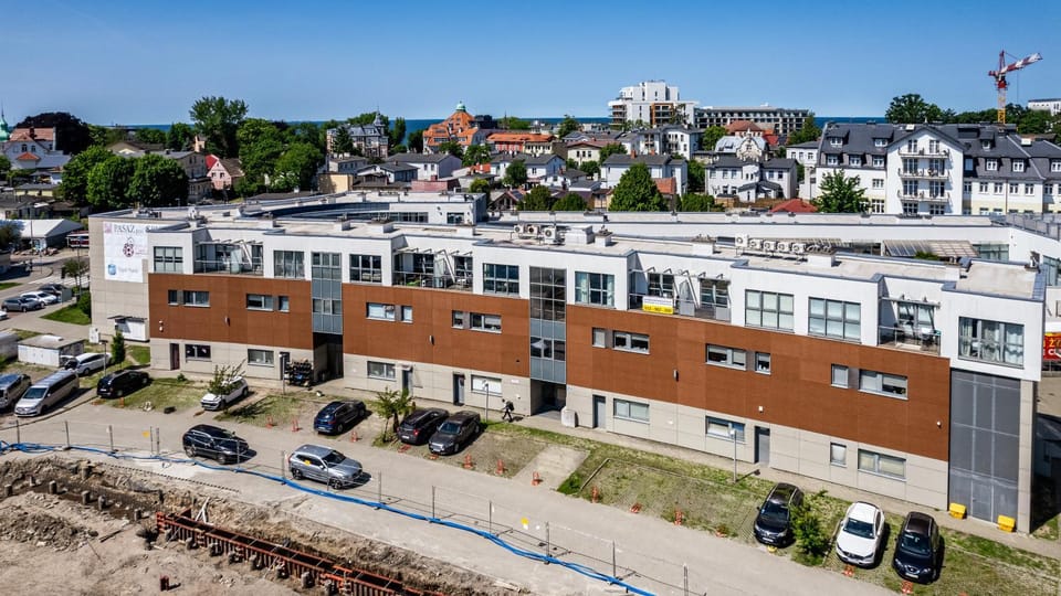 Property building, Neighbourhood