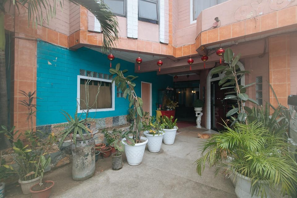 Facade/entrance