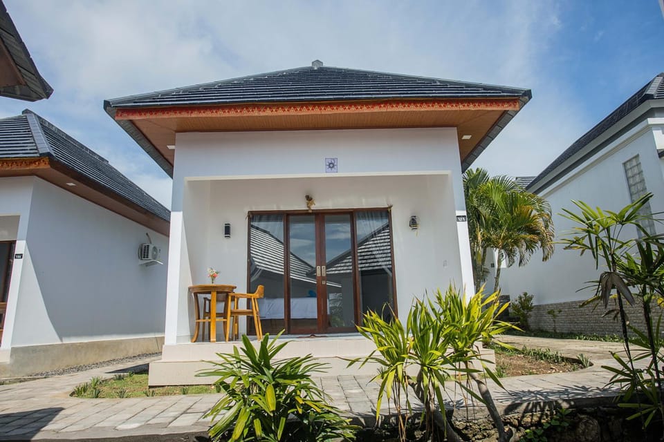 Property building, Patio, Day