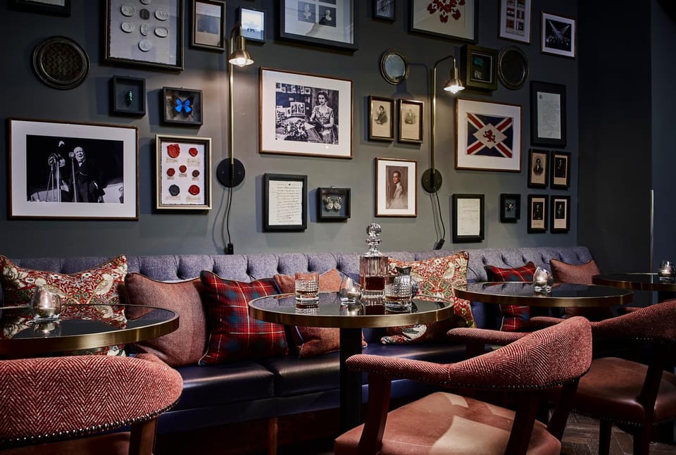 Lounge or bar
