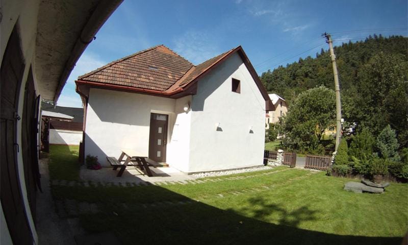 Penzion pod vejmutovym lesom Apartment in Slovakia