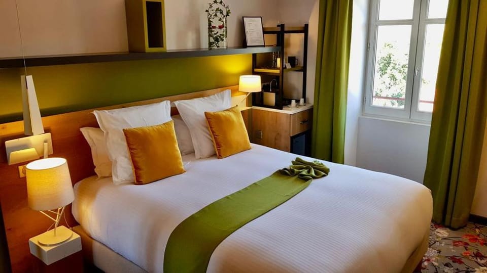 Bed, Balcony/Terrace, Bedroom