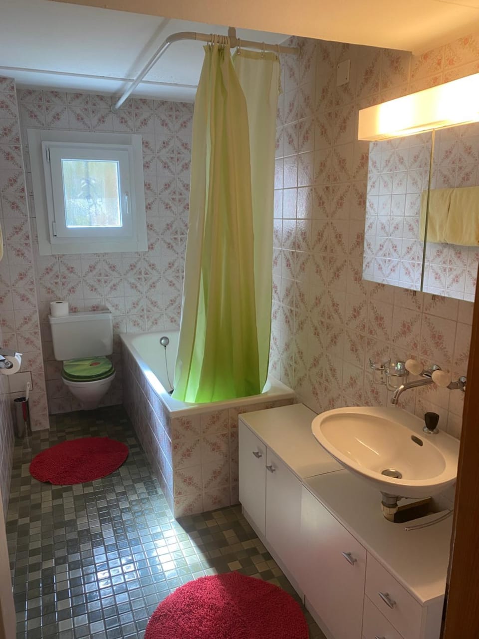 Toilet, Bathroom, Bath