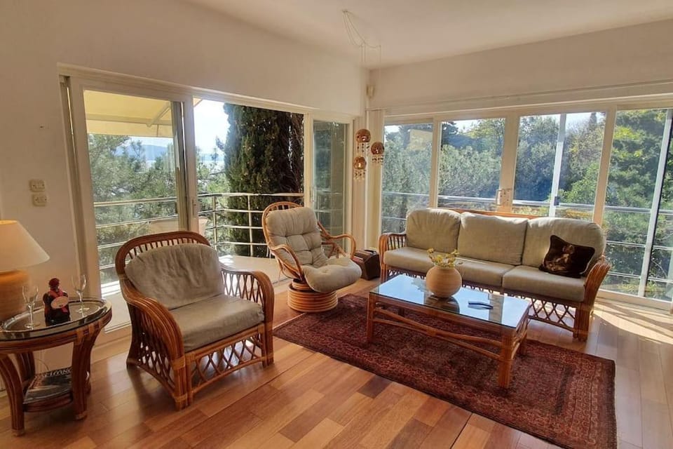 Novi Escape 1 Beachfront with balcony Apartment in Novi Vinodolski