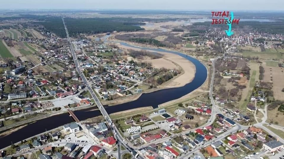 Neighbourhood, Bird's eye view, River view