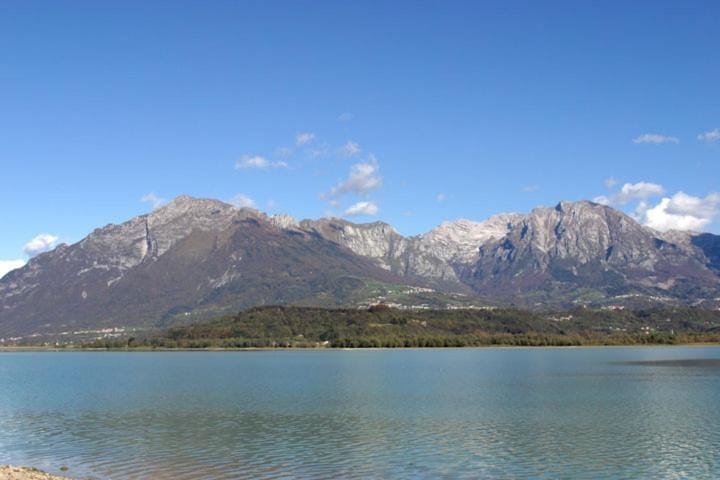 Nearby landmark, Natural landscape