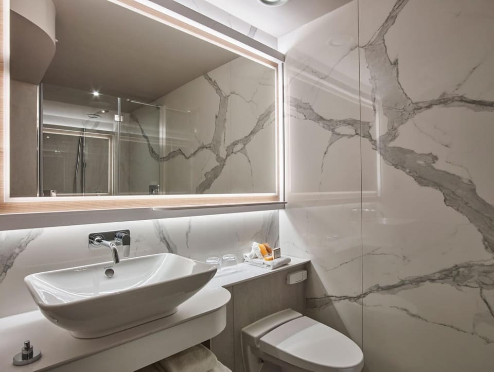 Toilet, Bathroom