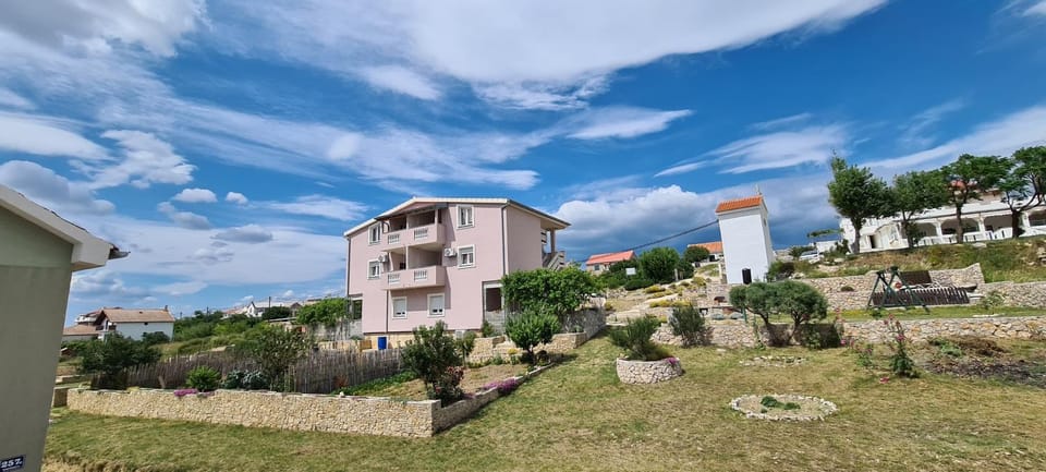 Property building, Garden