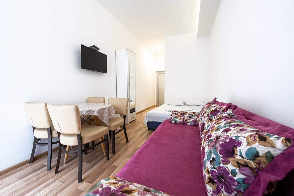 Post Office Center Apartments Apartment in Budva