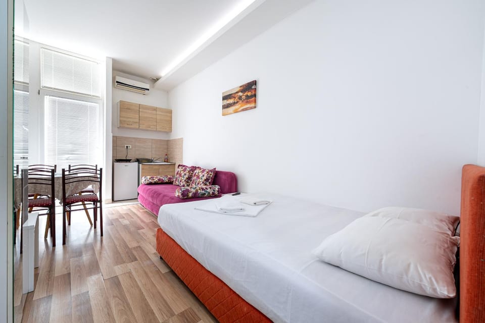 Post Office Center Apartments Apartment in Budva