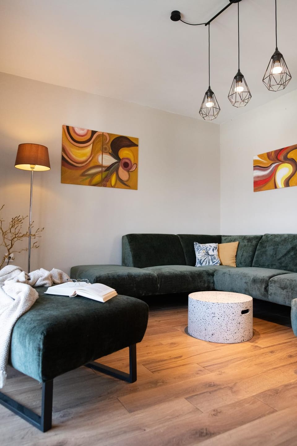 Living room, Seating area