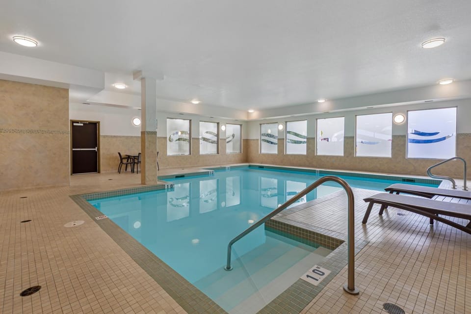 Pool view, Swimming pool