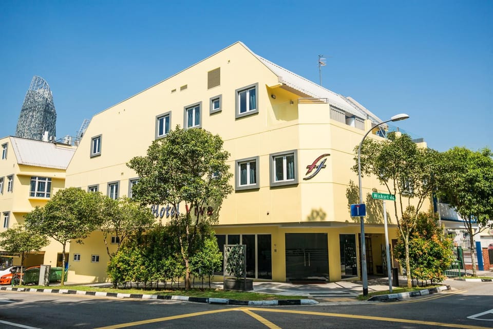 Facade/entrance
