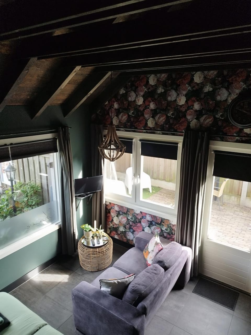 B & B Chawe Bed and Breakfast in Enschede