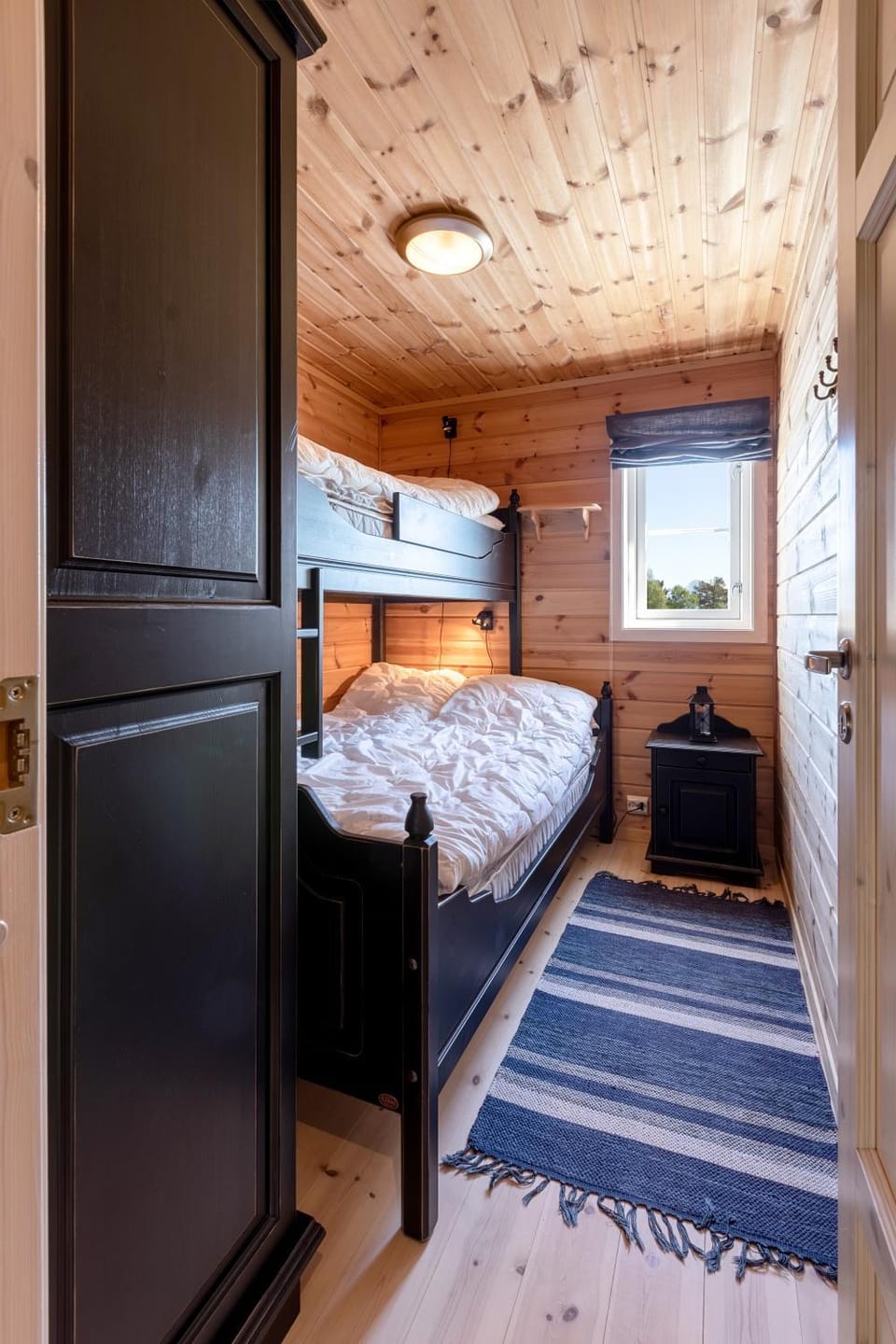 bunk bed
