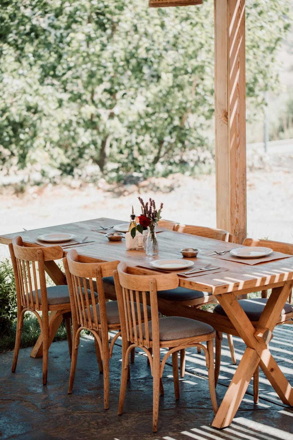 Patio, Day, Garden, Dining area, Garden view
