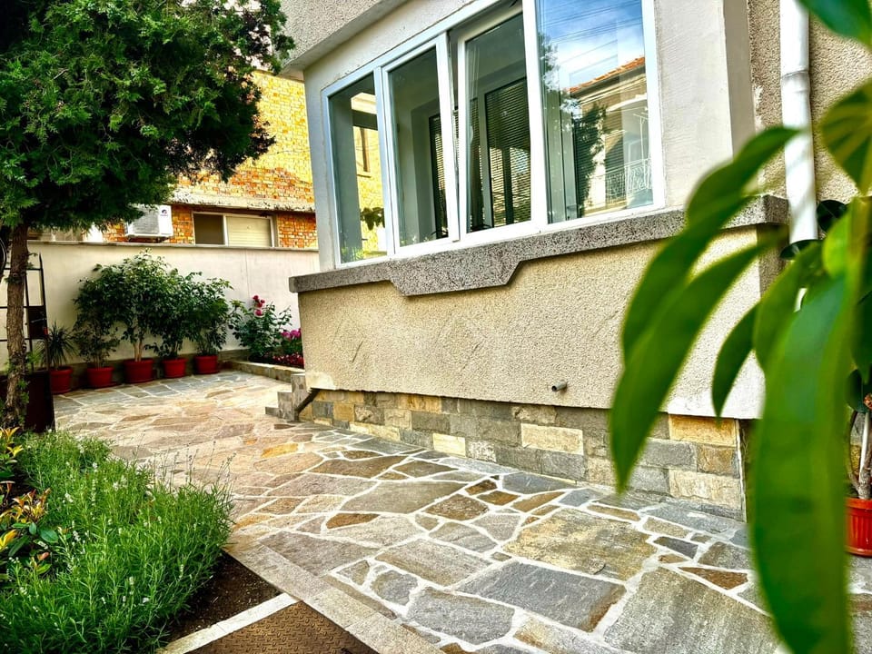 Guestrooms Stoyanovi Bed and Breakfast in Burgas Province