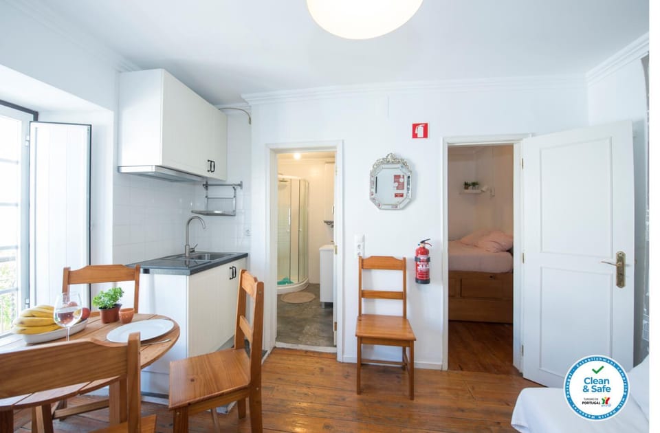 Kitchen or kitchenette, Living room, Dining area, stove