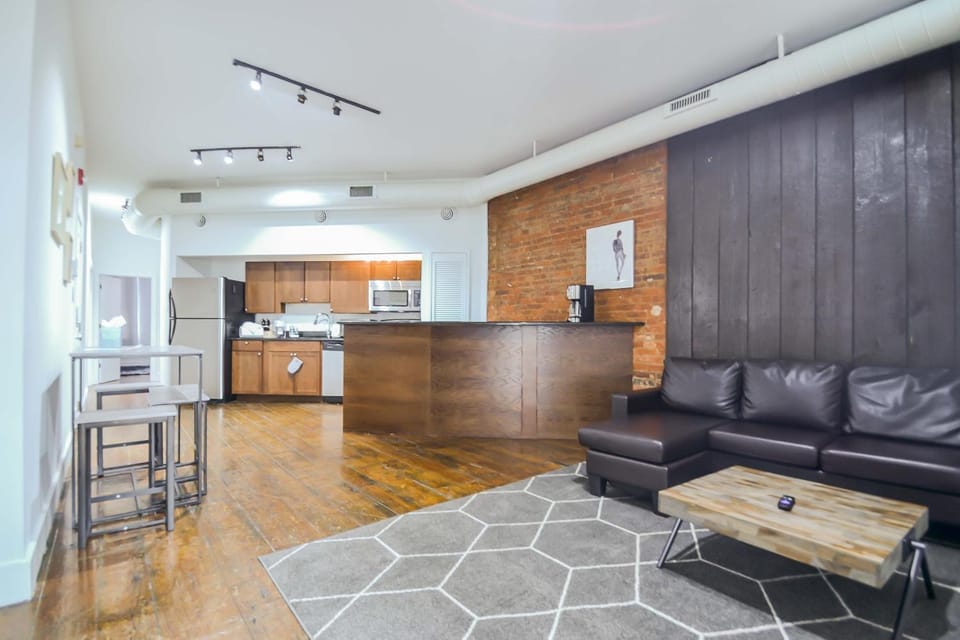 Kitchen or kitchenette, Living room