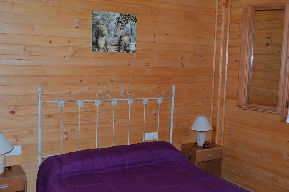 Bedroom, Garden view, Mountain view