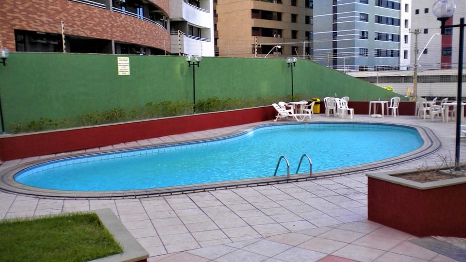 Swimming pool, Swimming pool