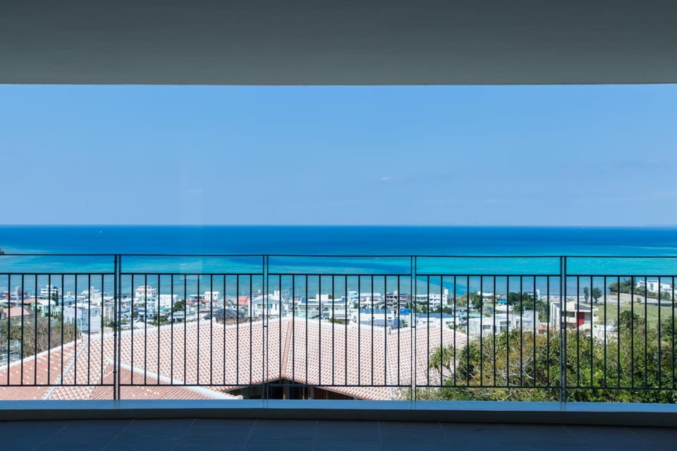 View (from property/room), Balcony/Terrace, Sea view
