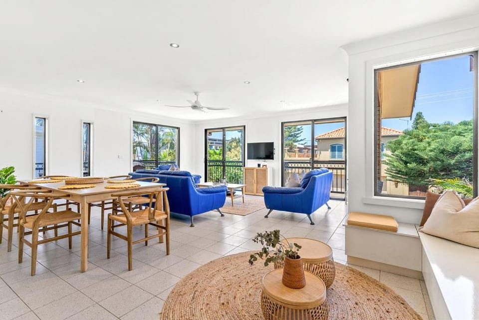 Rayner's Secret House in Lennox Head
