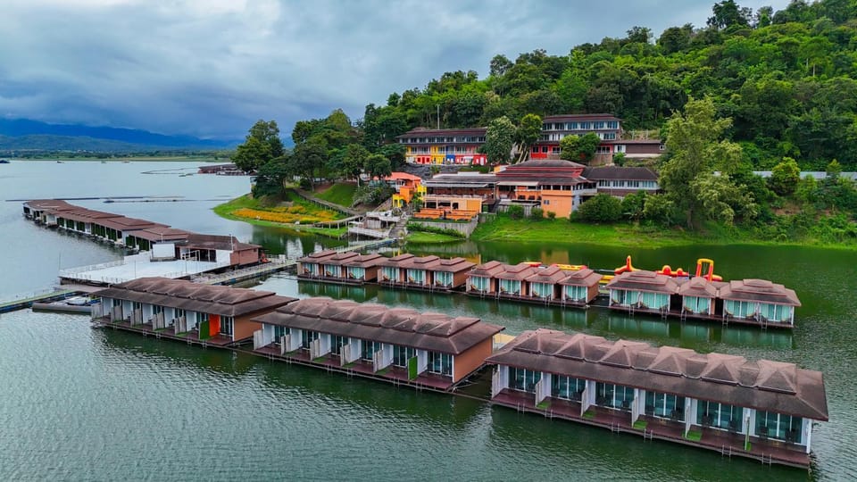 Property building, Bird's eye view, Lake view