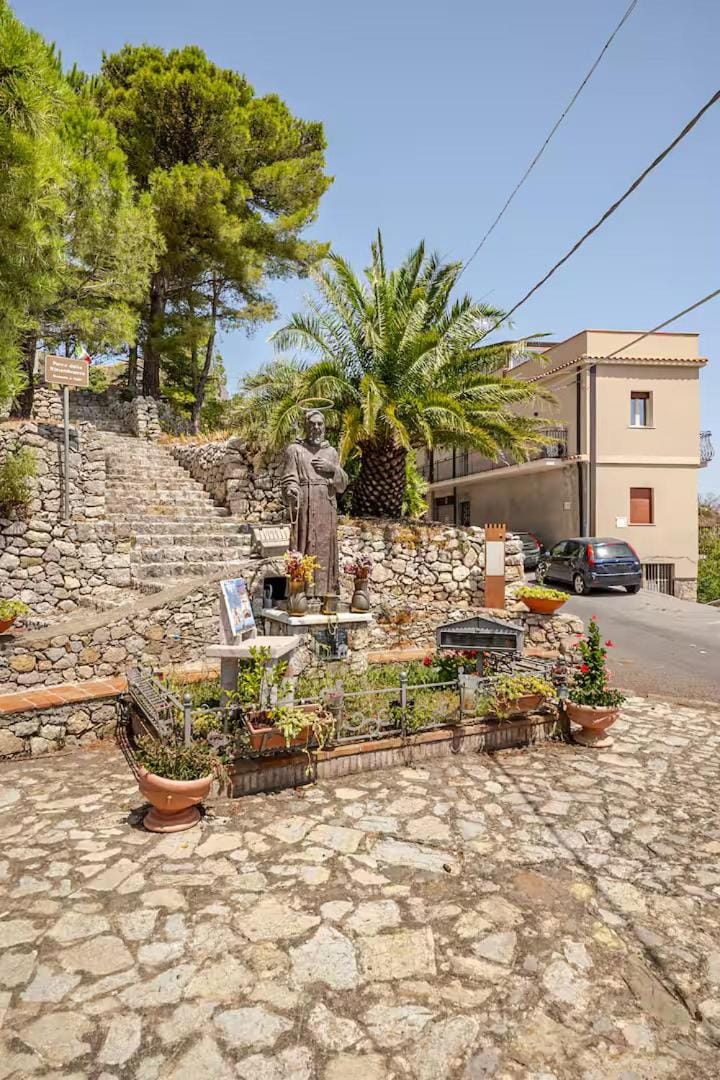 Casa "Rocca di Mola" Apartment in Castelmola