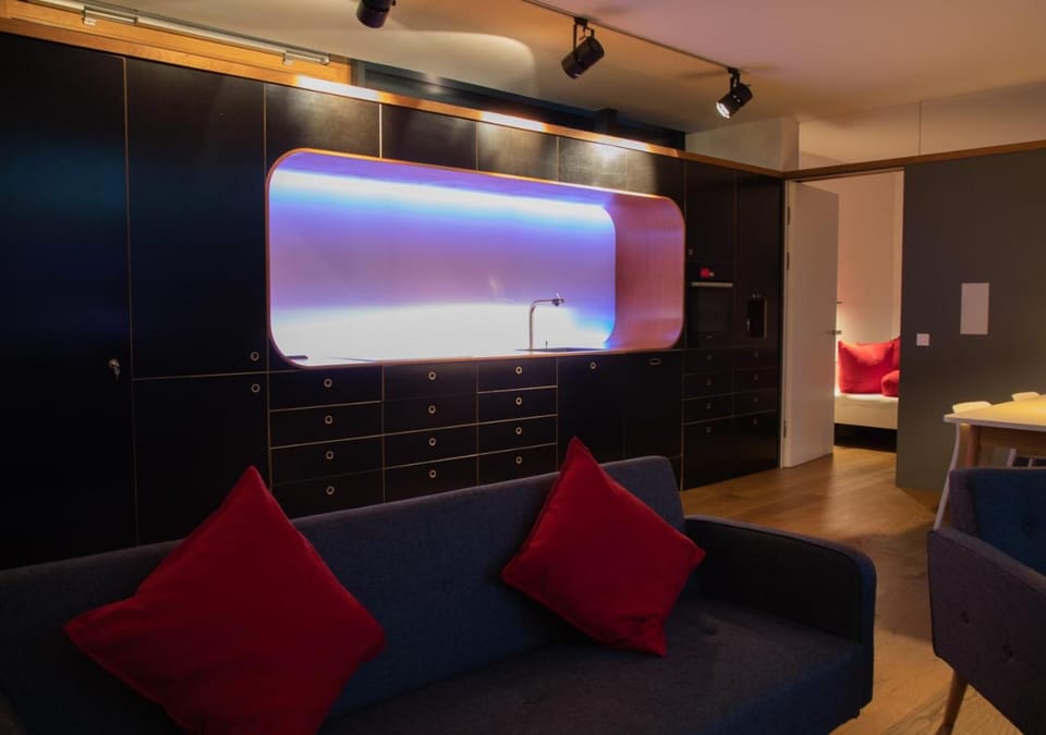 TV and multimedia, Living room, Seating area