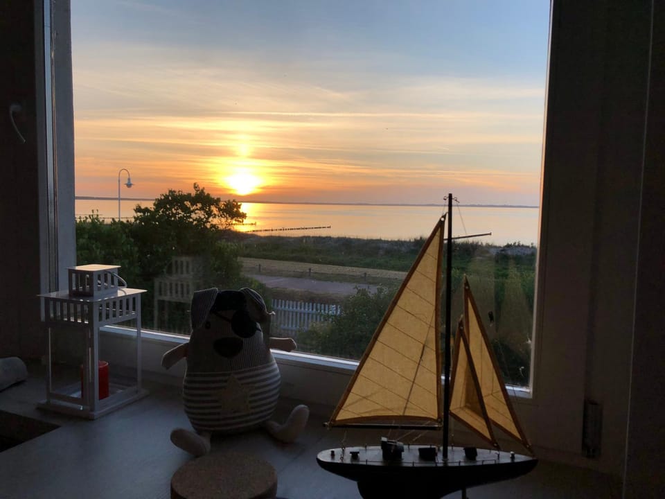 Garden view, Sea view