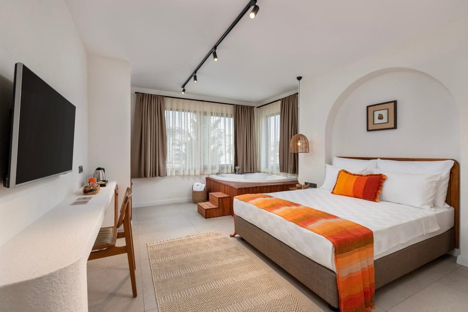 Bedroom, Bath