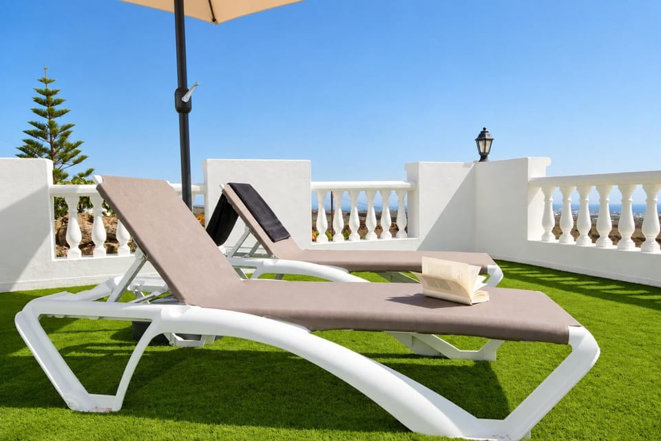 Casa Alba - By AZ Rentals Villa in Isla de Lanzarote