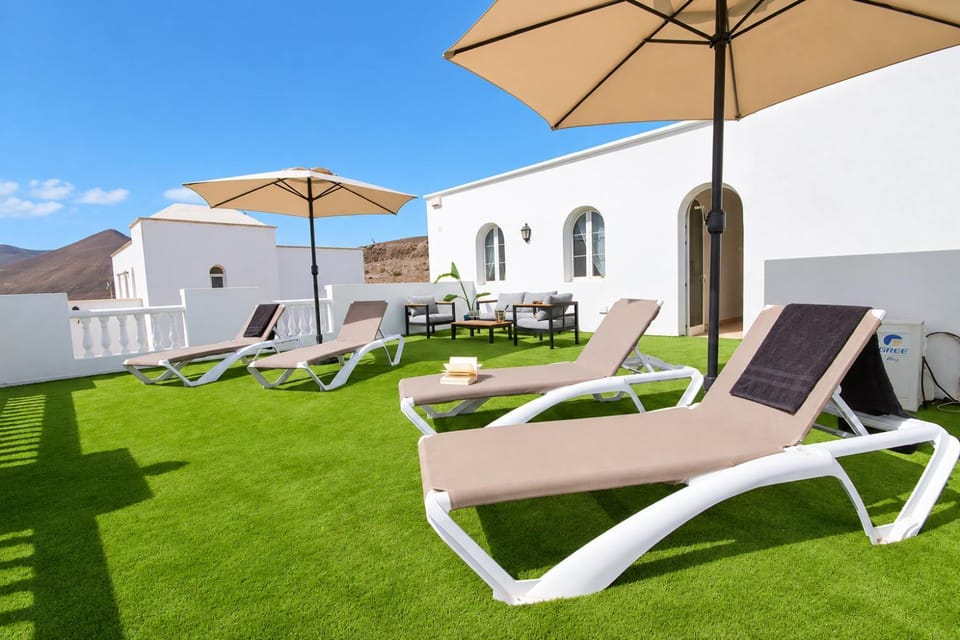 Casa Alba - By AZ Rentals Villa in Isla de Lanzarote