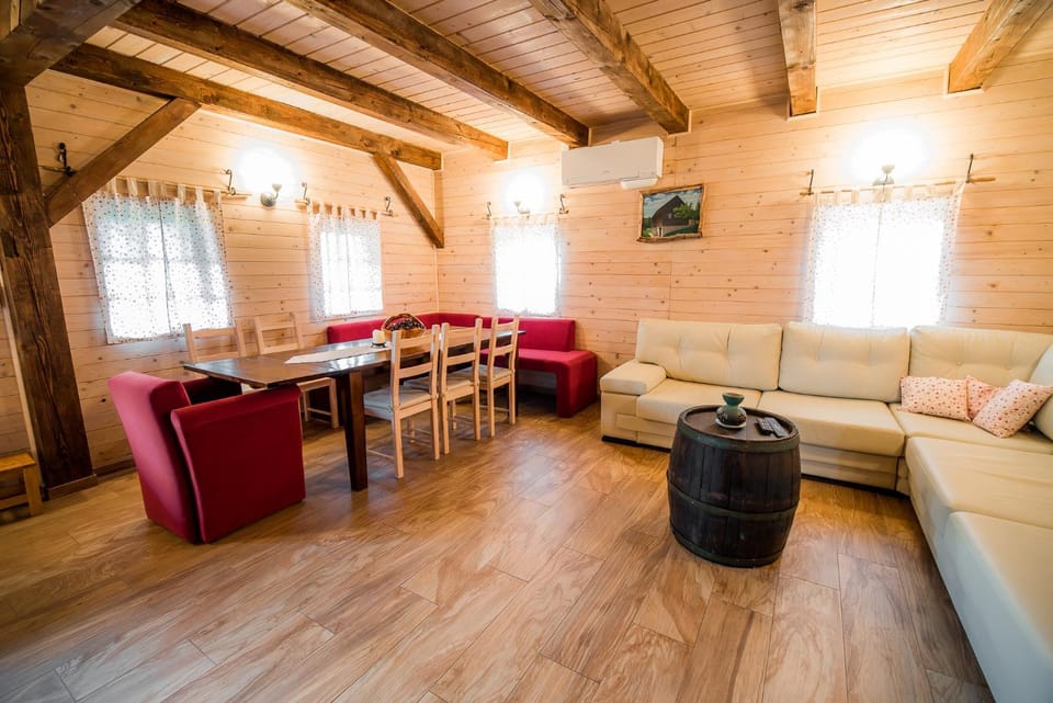 TV and multimedia, Living room, Dining area