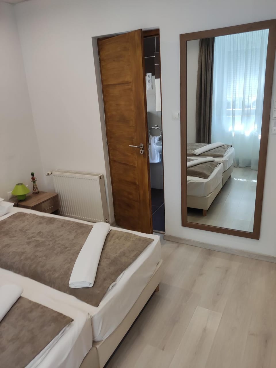 Communal lounge/ TV room, Bed, Photo of the whole room, Bedroom