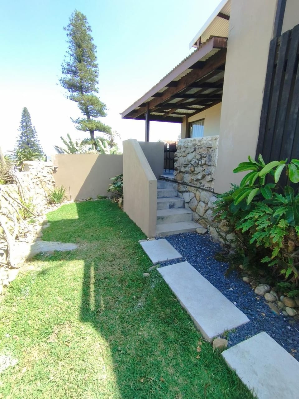 Garden, Pets