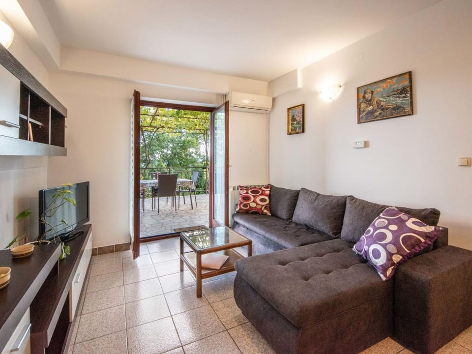 Apartment Nives-1 by Interhome Apartment in Primorje-Gorski Kotar County