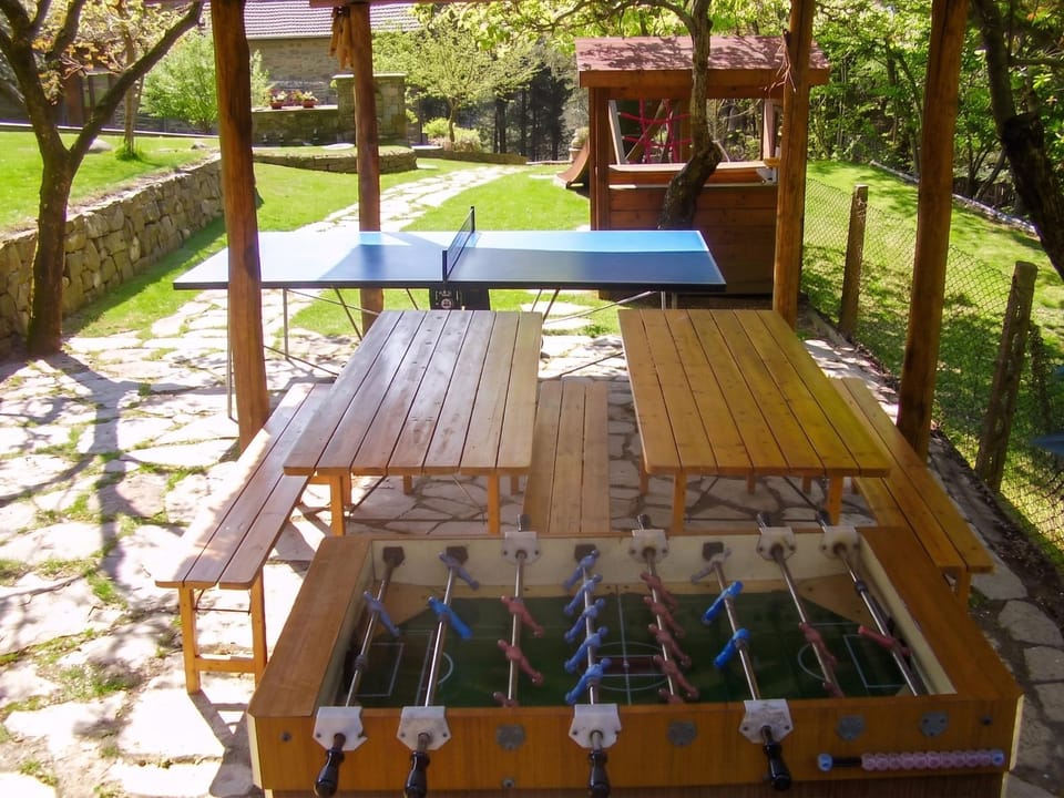 Table tennis