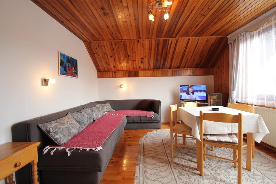 Balcony/Terrace, Living room, Dining area