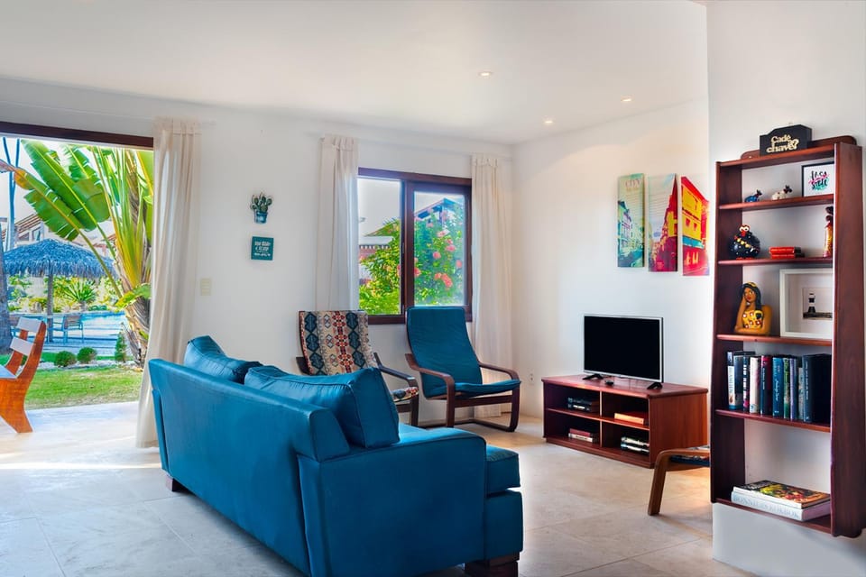 Communal lounge/ TV room