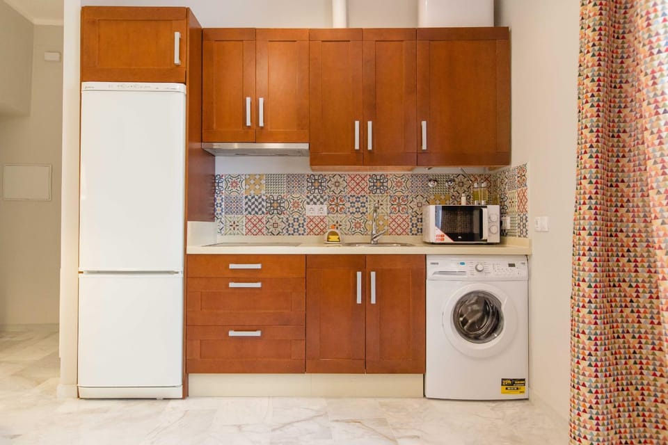 Kitchen or kitchenette, Kitchen or kitchenette