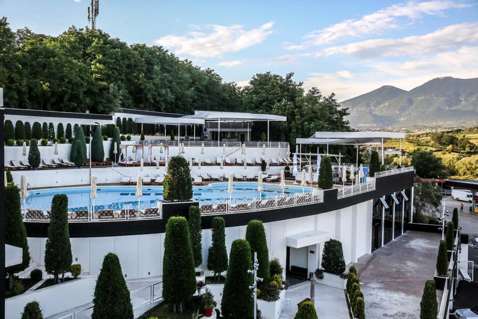 Swimming pool, Swimming pool