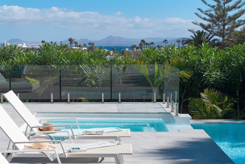 CASCADA33 by Buenavilla Villa in Playa Blanca