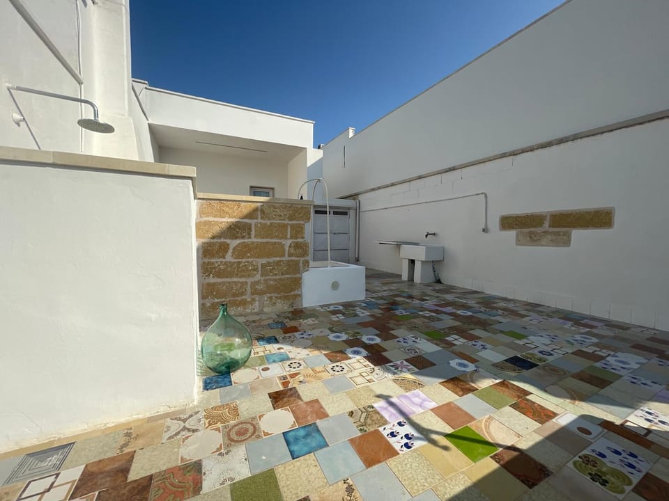 Property building, Garden, Garden, Garden view, Garden view