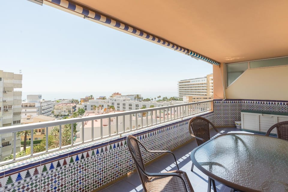 View (from property/room), Balcony/Terrace, Balcony/Terrace, City view, Sea view, Street view, Family