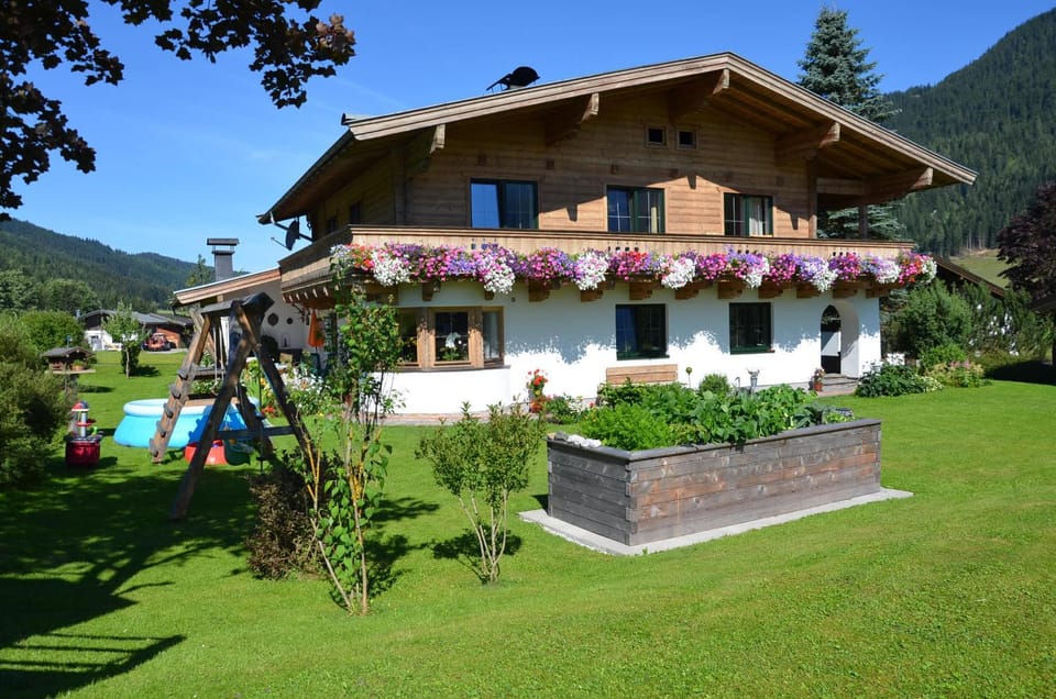 Property building, Garden