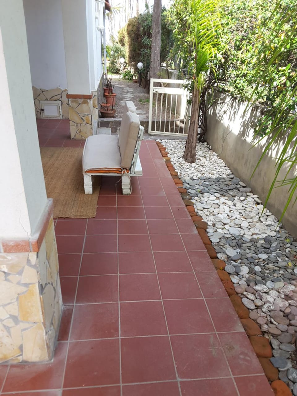 Patio, BBQ facilities